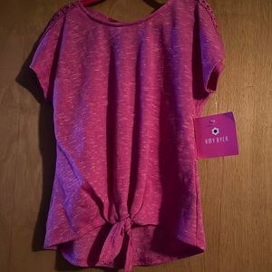 Amy Byer girls short sleeve top size small.